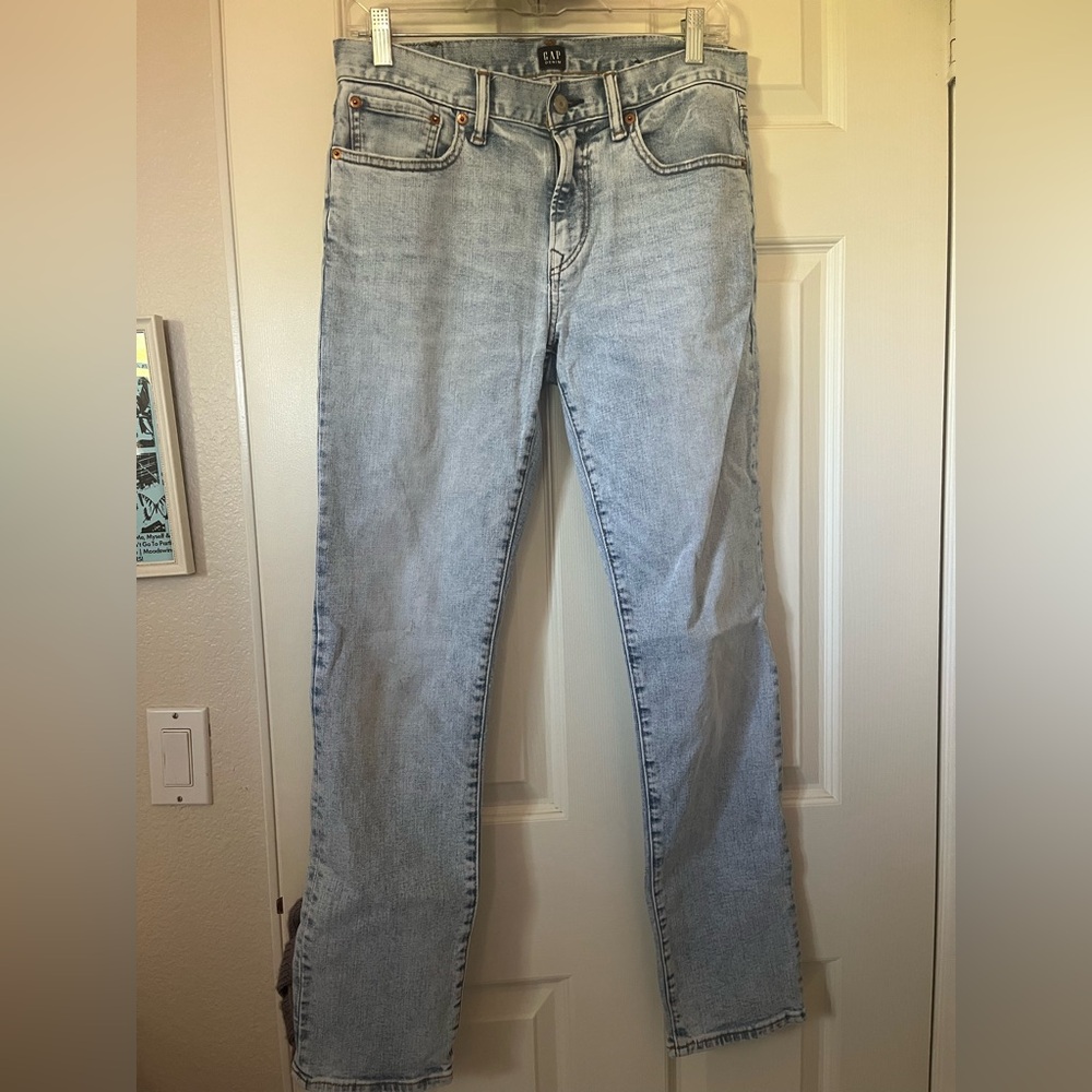 gap 1969 denim men’s light wash slim straight denim jeans